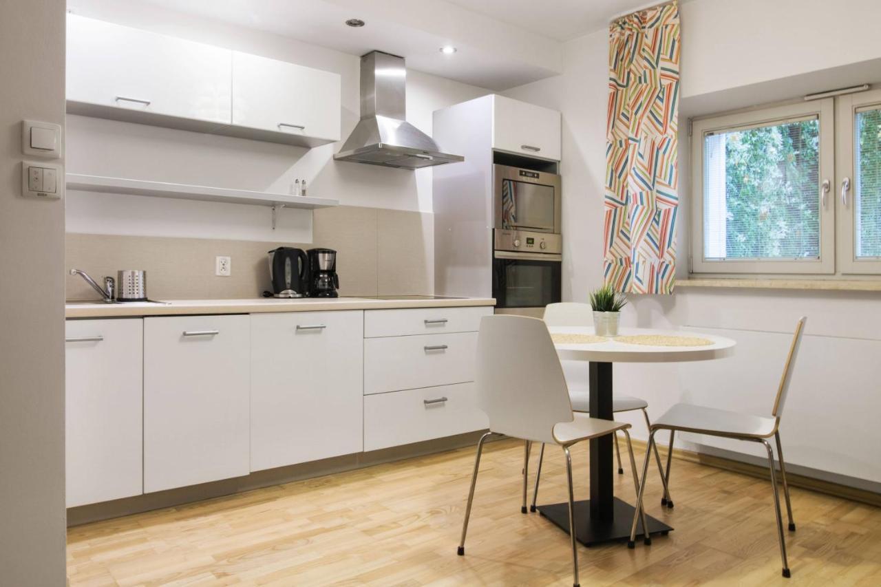 Yourplace Central Apartments Красков Екстериор снимка