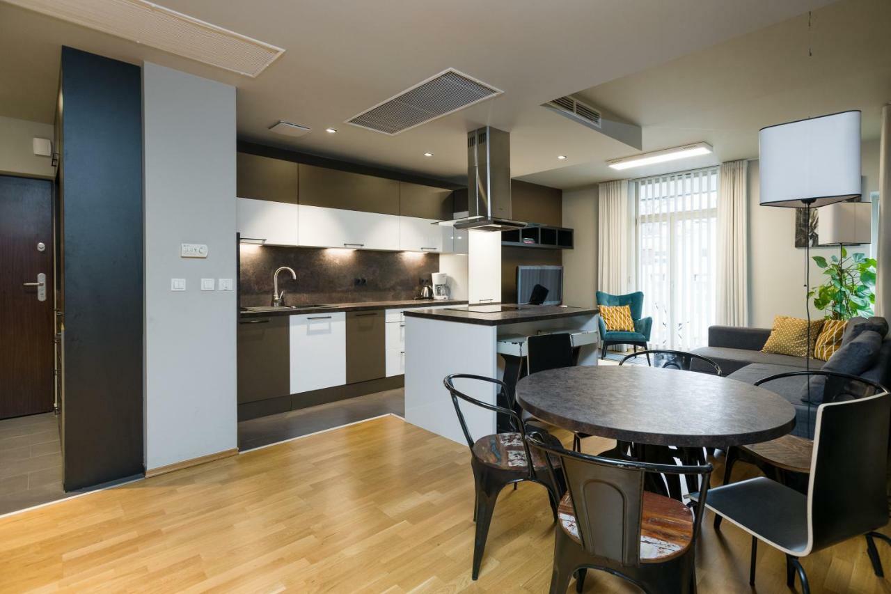 Yourplace Central Apartments Красков Екстериор снимка