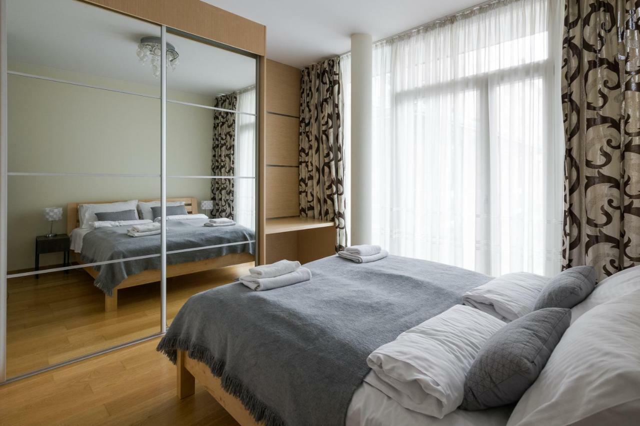 Yourplace Central Apartments Красков Екстериор снимка